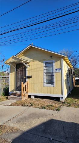 3520 Lou Street Corpus Christi TX 78405