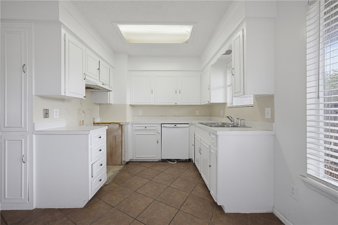 5053 Middlecoff Circle Corpus Christi TX 78413