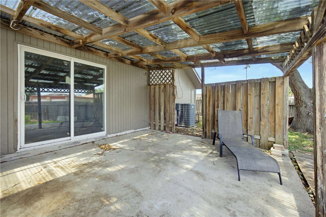 5053 Middlecoff Circle Corpus Christi TX 78413