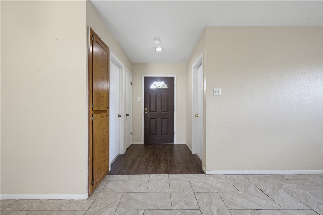 5053 Middlecoff Circle Corpus Christi TX 78413