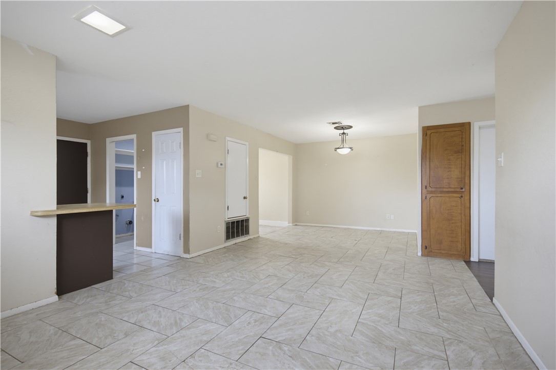 5053 Middlecoff Circle Corpus Christi TX 78413