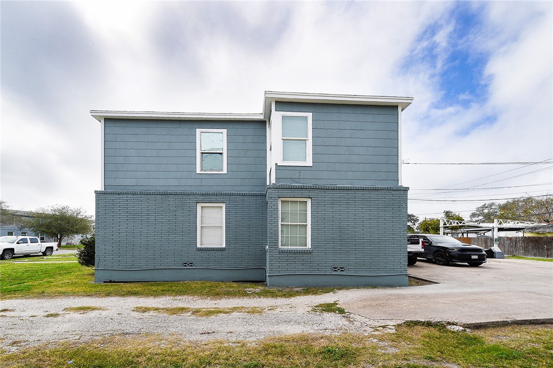 642 Robinson Street Corpus Christi TX 78404