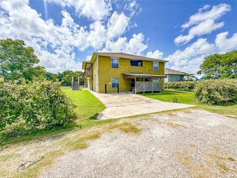 2540 Avenue C Ingleside TX 78362