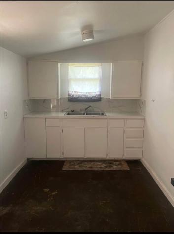 602 E 4th Street Alice TX 78332