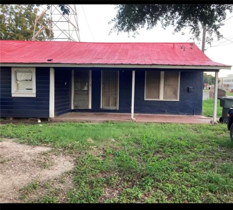 602 E 4th Street Alice TX 78332