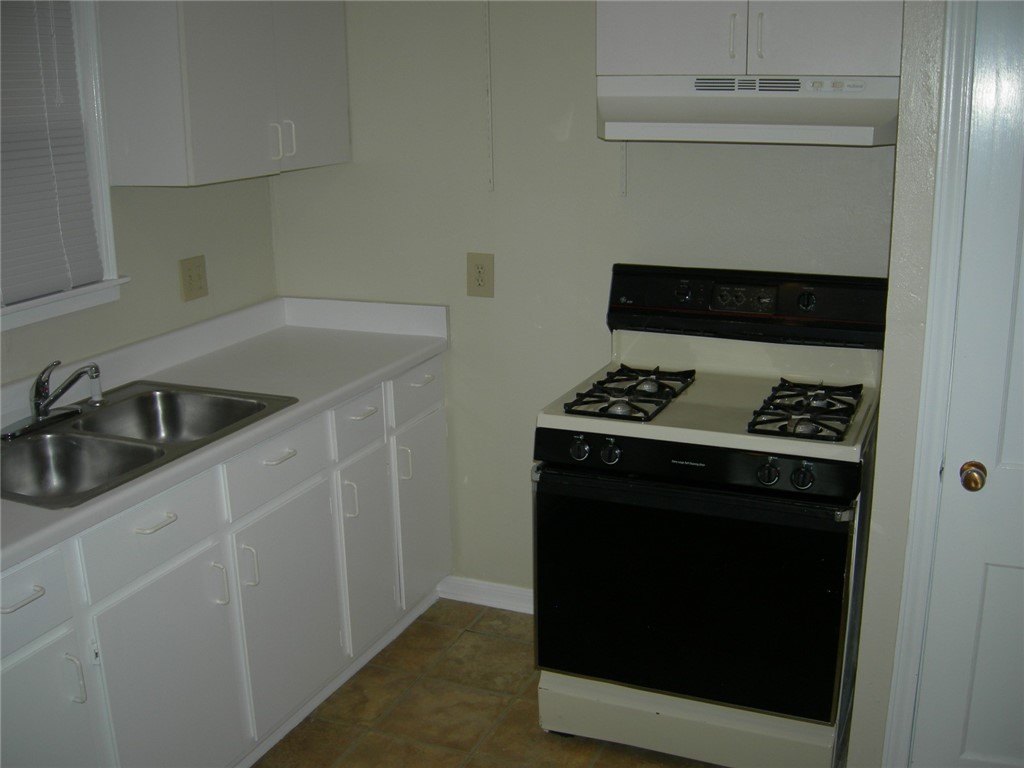2801 Lawnview Street Corpus Christi TX 78404