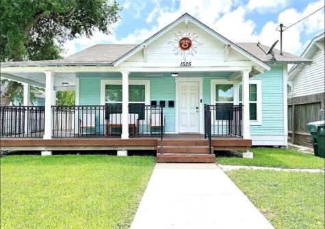 1525 5th Street Corpus Christi TX 78404