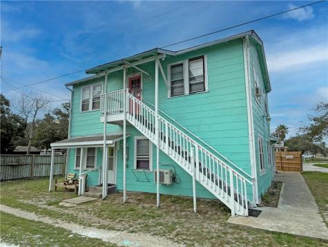541 W Wilson Avenue Aransas Pass TX 78336