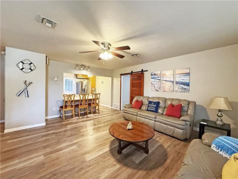 541 W Wilson Avenue Aransas Pass TX 78336