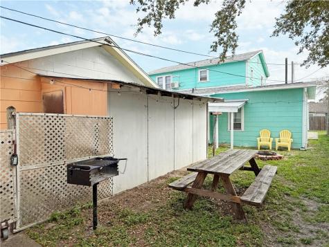 541 W Wilson Avenue Aransas Pass TX 78336