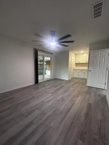 805 Center Street A & B Lockhart TX 78644