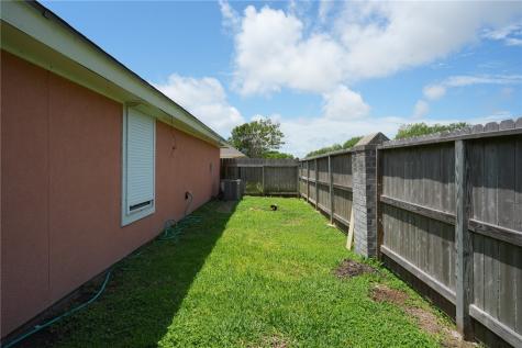 2300 Naples Drive Ingleside TX 78362