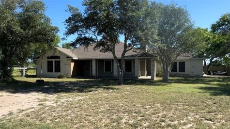 378 House Avenue Sandia TX 78383