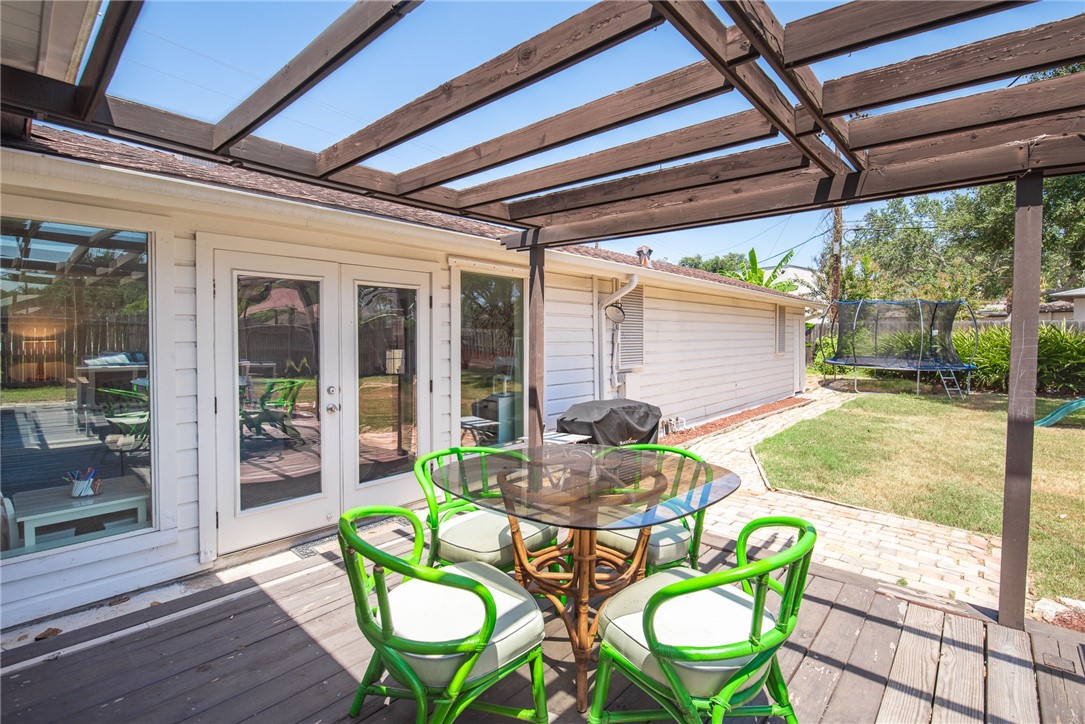 3302 Manitou Street Corpus Christi TX 78411