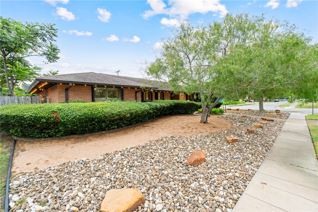 351 Troy Drive Corpus Christi TX 78412