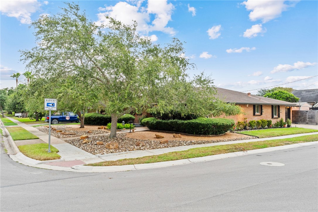 351 Troy Drive Corpus Christi TX 78412