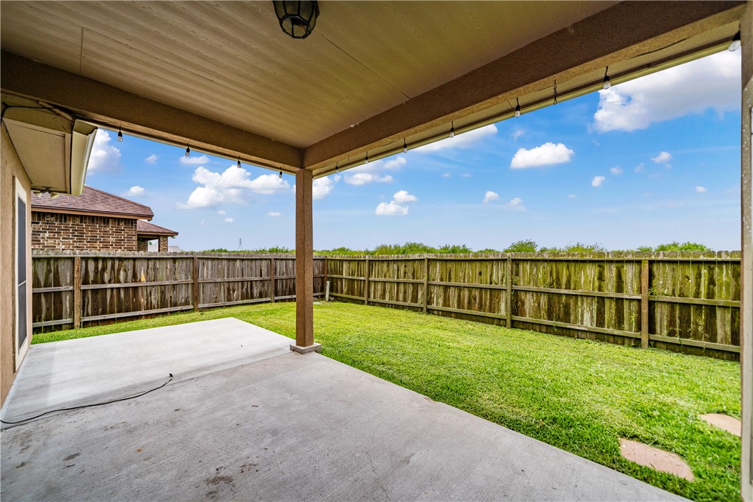 8250 Merlin Place Corpus Christi TX 78414