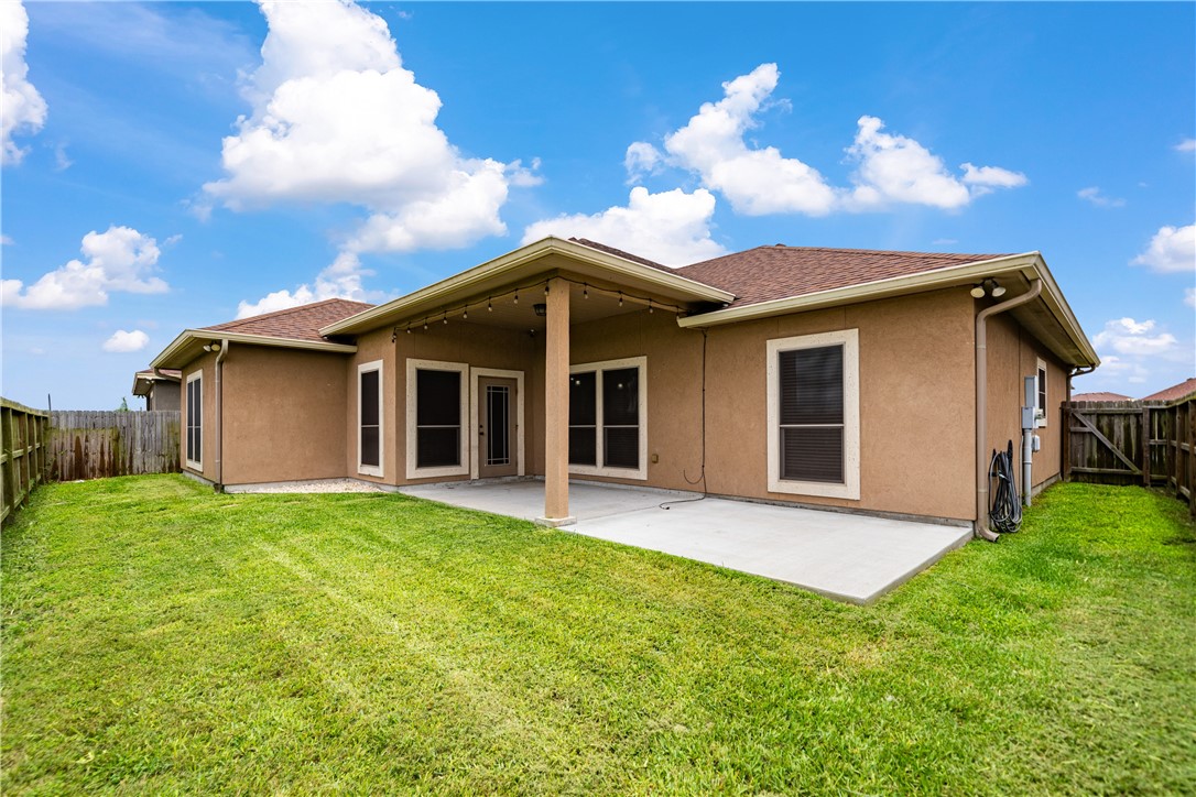 8250 Merlin Place Corpus Christi TX 78414