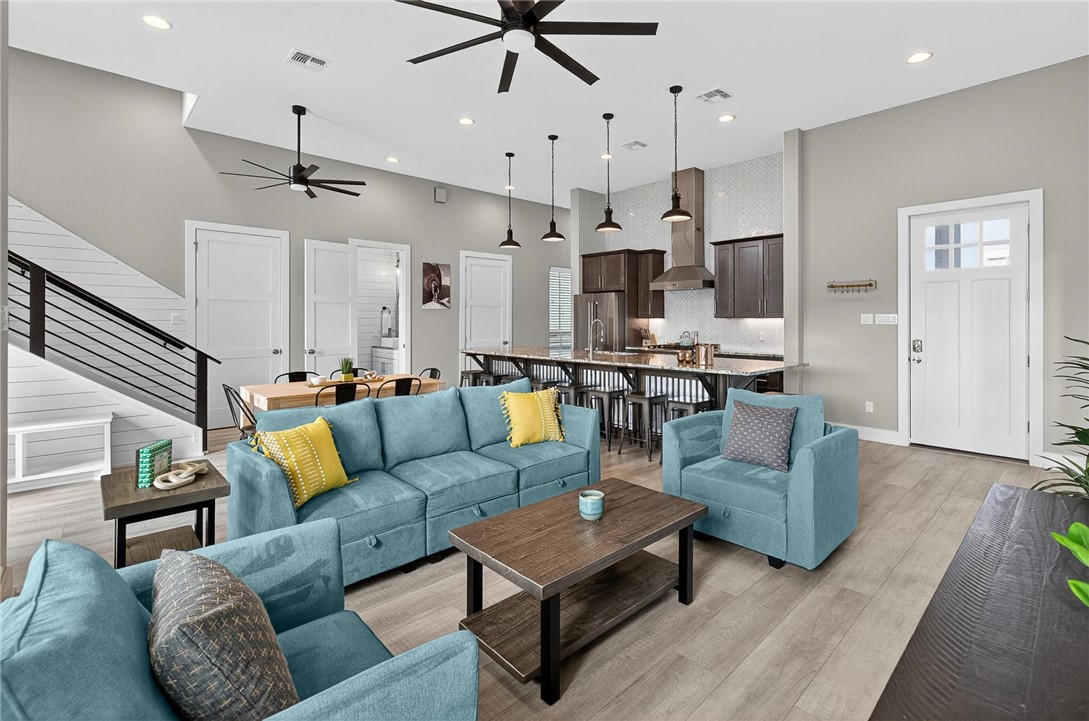 114 Barefoot Lane Port Aransas TX 78373