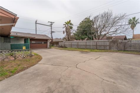 109 Granby Place Portland TX 78374