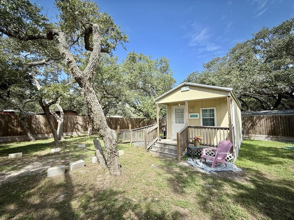 312 W 5th Street Rockport TX 78382