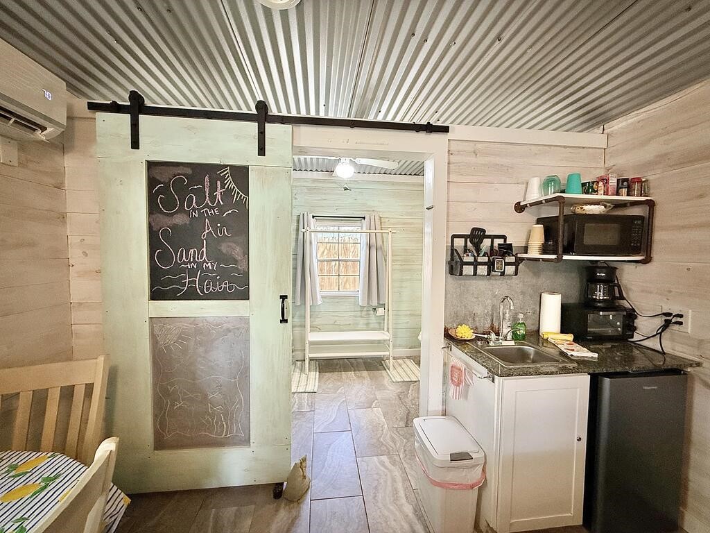 312 W 5th Street Rockport TX 78382