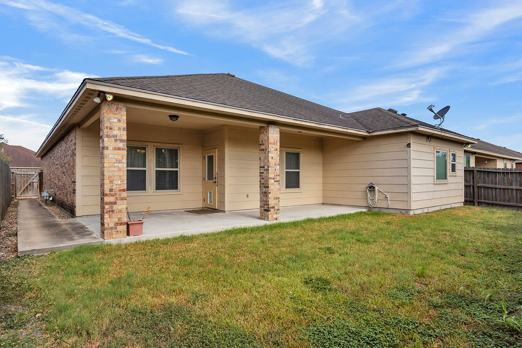 2742 Yeager Corpus Christi TX 78410