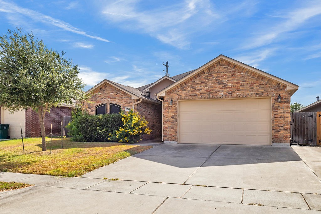 2742 Yeager Corpus Christi TX 78410