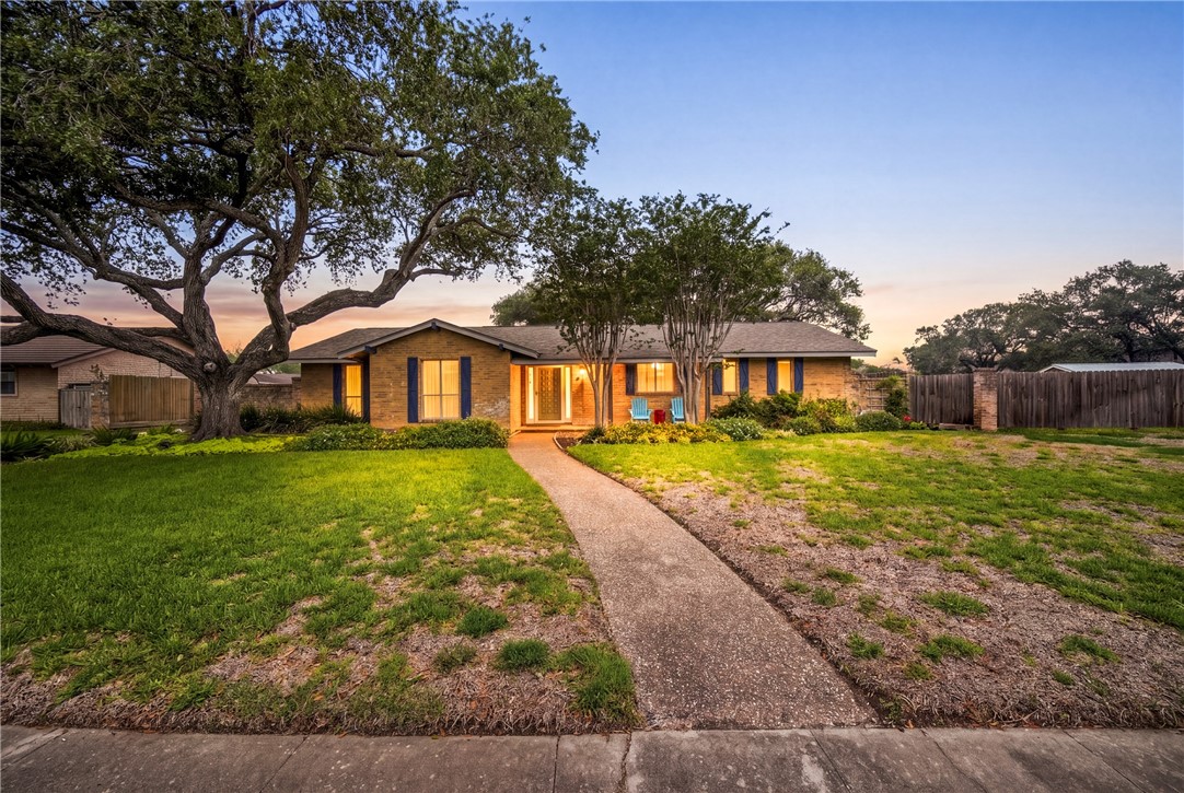 6417 Long Circle Corpus Christi TX 78413