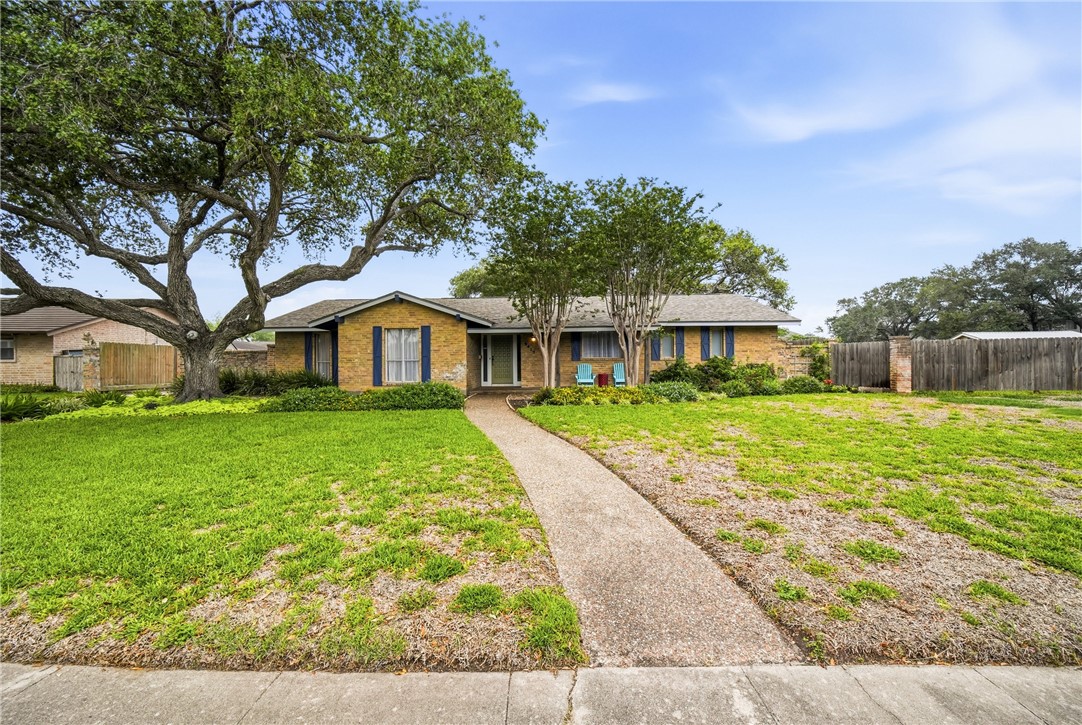 6417 Long Circle Corpus Christi TX 78413
