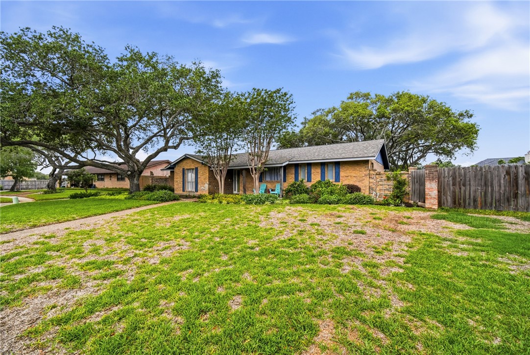 6417 Long Circle Corpus Christi TX 78413