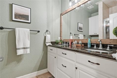 202 Augusta Drive Portland TX 78374