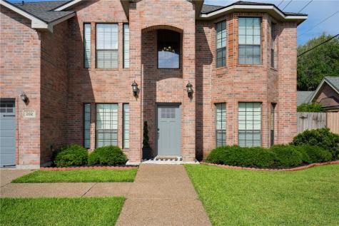 202 Augusta Drive Portland TX 78374