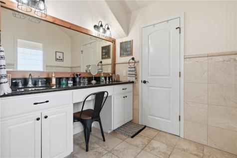 202 Augusta Drive Portland TX 78374