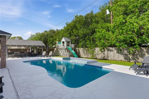 202 Augusta Drive Portland TX 78374