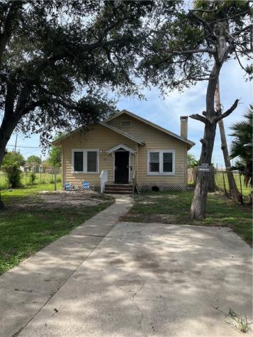 1807 Stillman Avenue Corpus Christi TX 78407