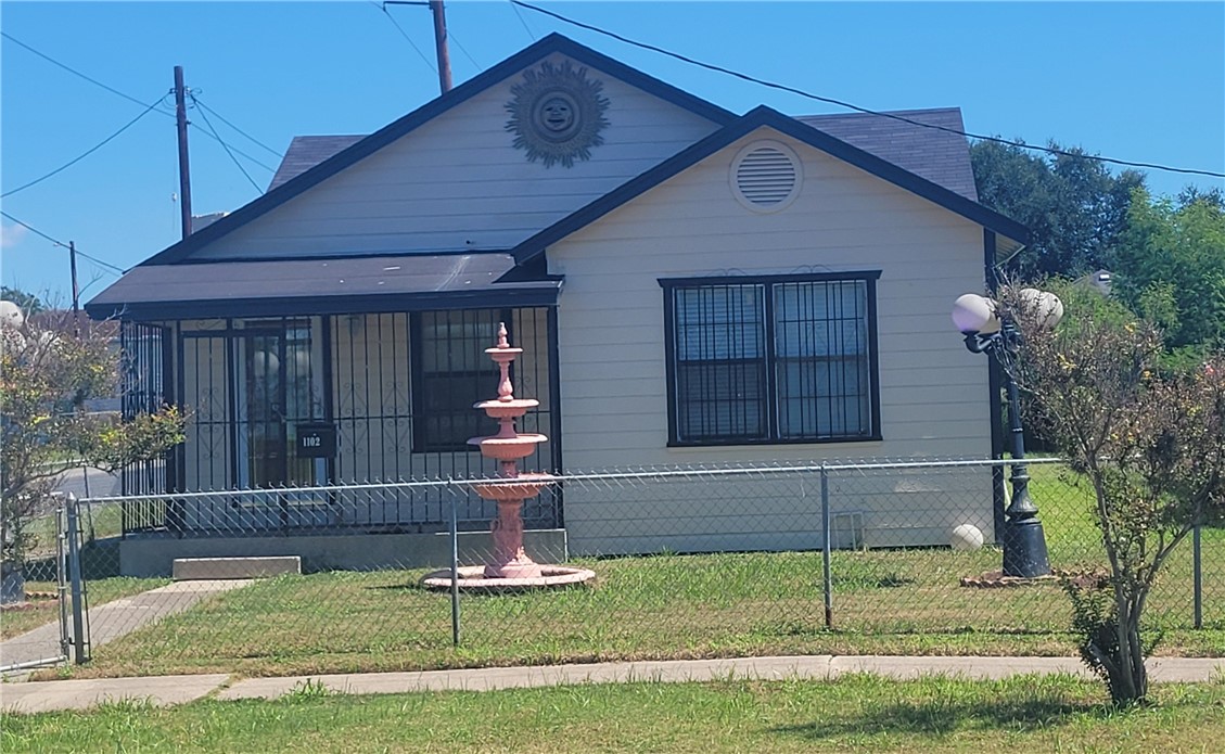 1102 16th Street Corpus Christi TX 78404