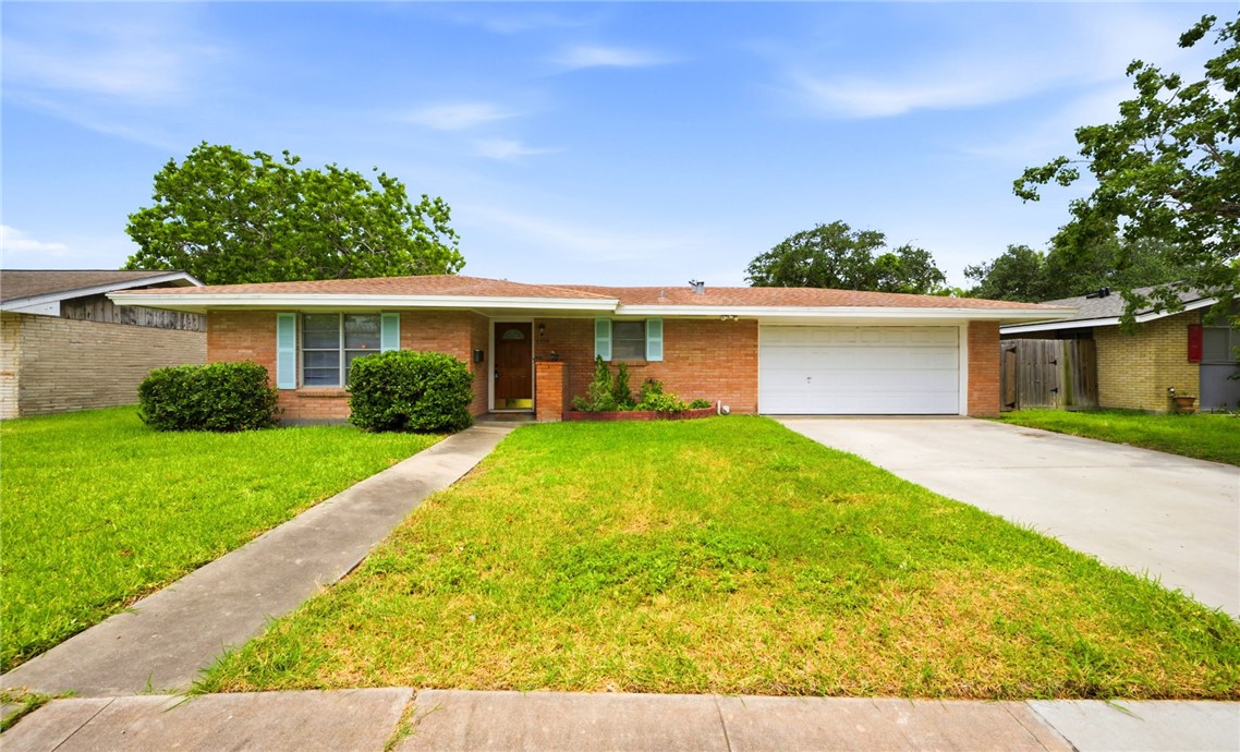 1109 Bradshaw Drive Corpus Christi TX 78412