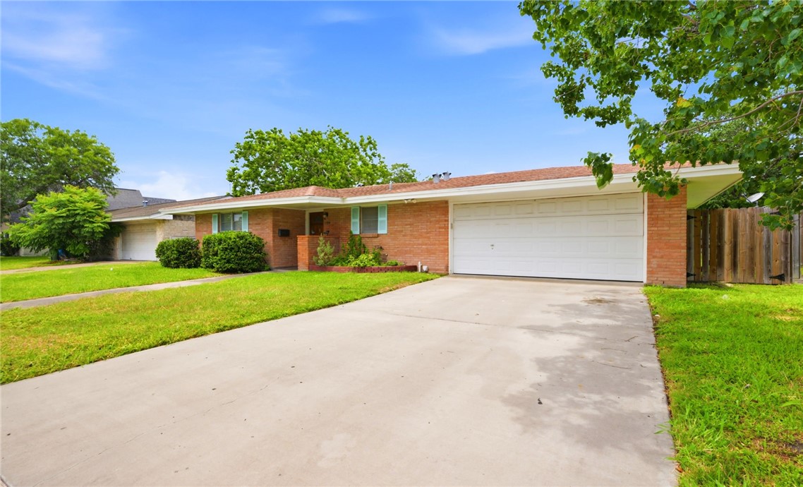 1109 Bradshaw Drive Corpus Christi TX 78412