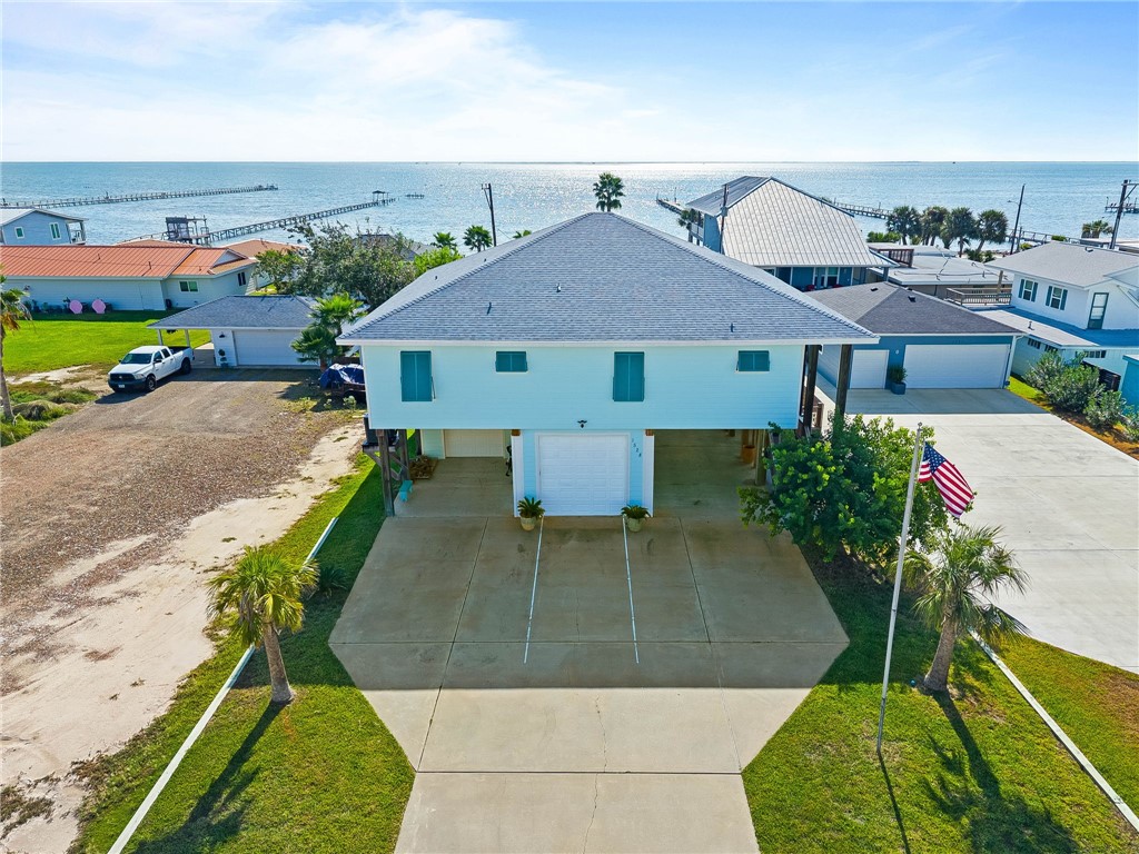 1528 S Magnolia Street Rockport TX 78382