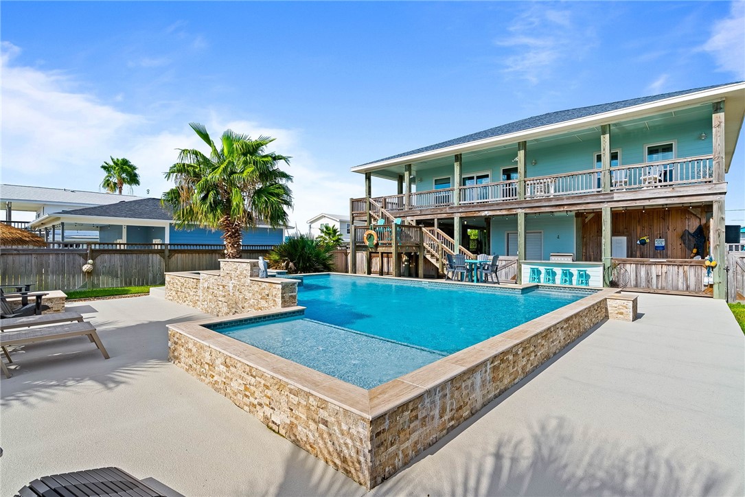 1528 S Magnolia Street Rockport TX 78382