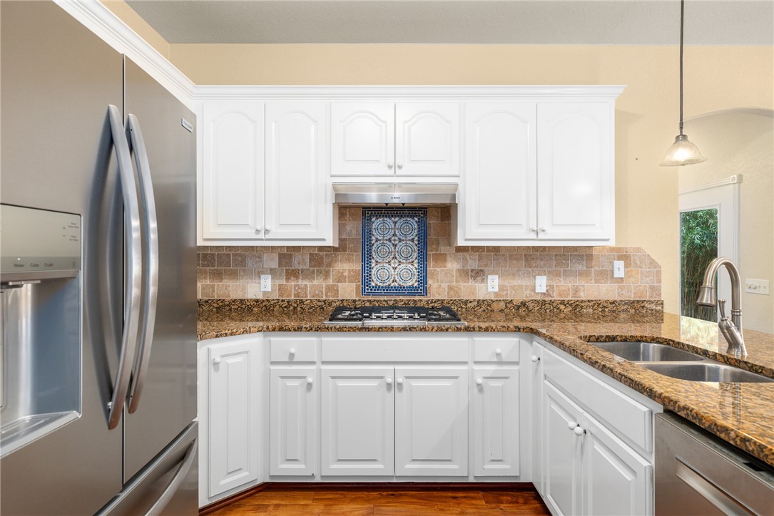 302 Cherry Hills Drive Rockport TX 78382