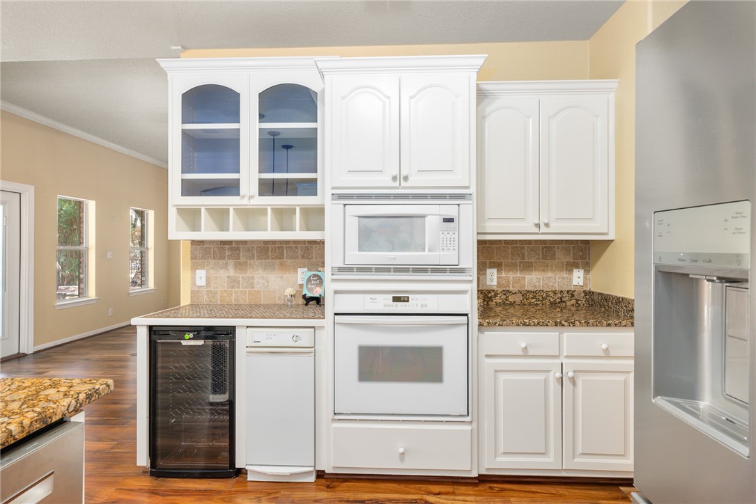 302 Cherry Hills Drive Rockport TX 78382