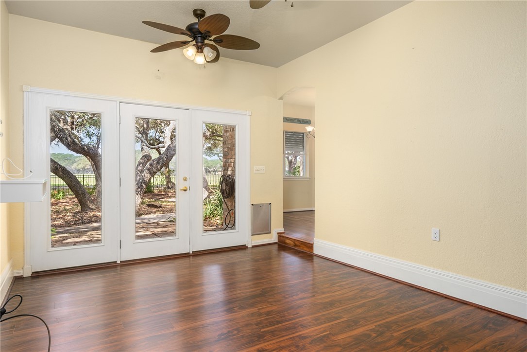 302 Cherry Hills Drive Rockport TX 78382