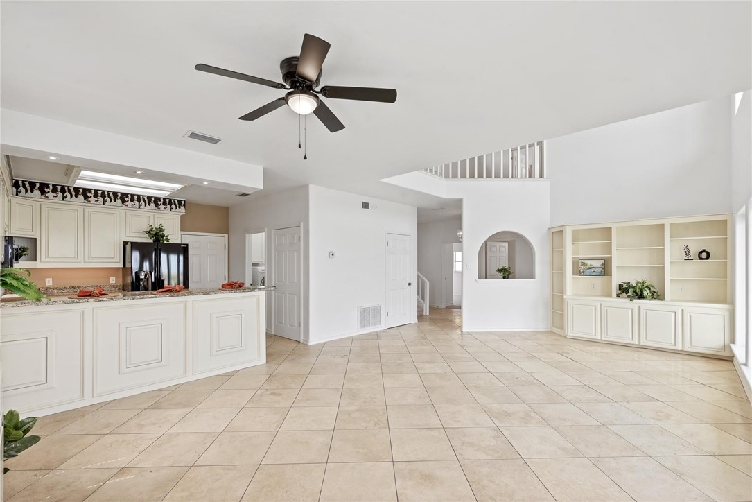 13704 Suntan Avenue Corpus Christi TX 78418