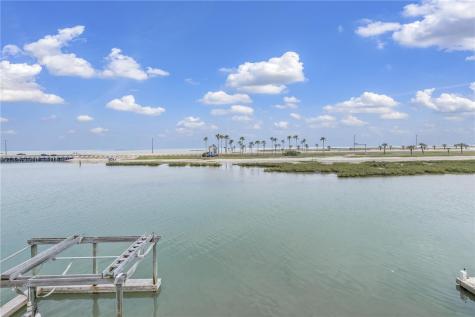 13704 Suntan Avenue Corpus Christi TX 78418