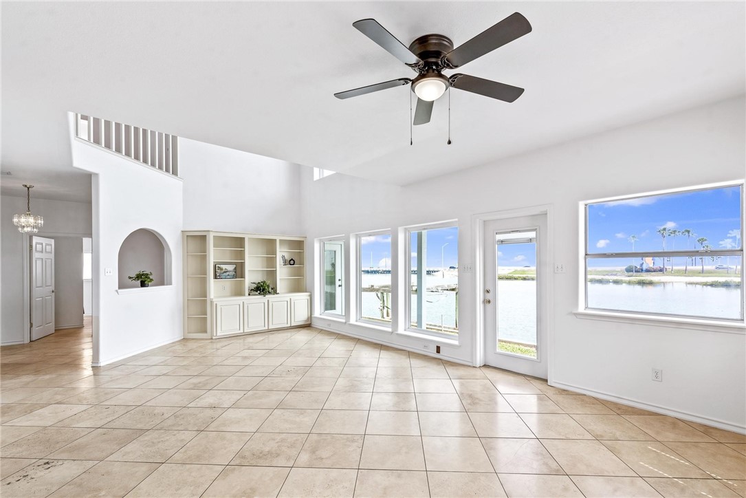 13704 Suntan Avenue Corpus Christi TX 78418