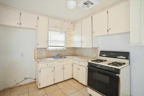 3633 Chestnut Street Corpus Christi TX 78411