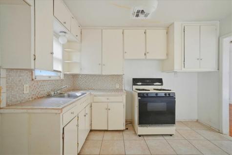 3633 Chestnut Street Corpus Christi TX 78411