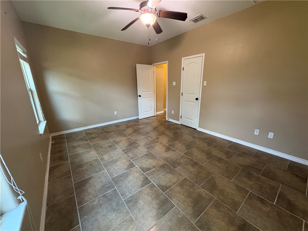 6805 Sir Moses Place Corpus Christi TX 78414